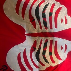 Red and White runtz T